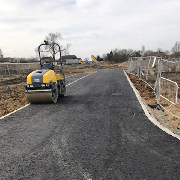 How Tarmacadam Surfacing is installed